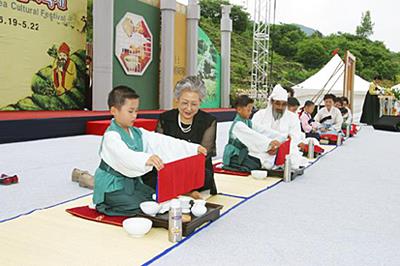 제11회 하동 야생차 문화 축제 어린이 다도 경연 썸네일 이미지